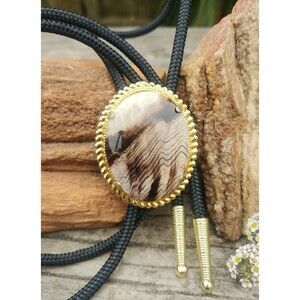Handcrafted Agate Cabachon Bolo Tie